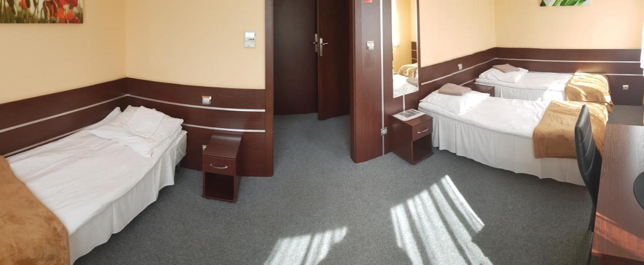 Gosciniec Biznesowy Hostel Dąbrowa Górnicza Εξωτερικό φωτογραφία