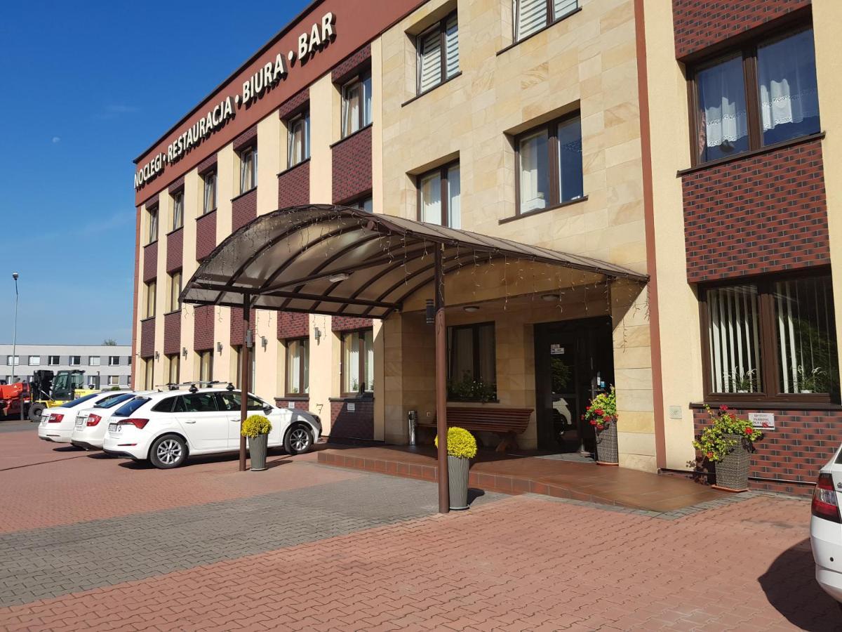 Gosciniec Biznesowy Hostel Dąbrowa Górnicza Εξωτερικό φωτογραφία