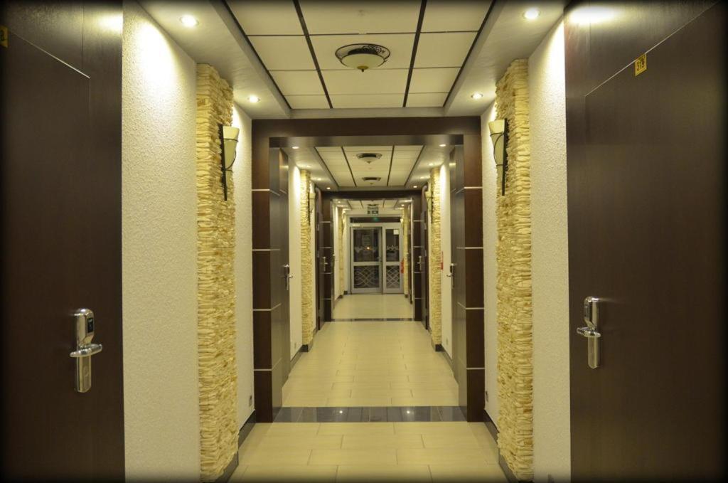 Gosciniec Biznesowy Hostel Dąbrowa Górnicza Δωμάτιο φωτογραφία