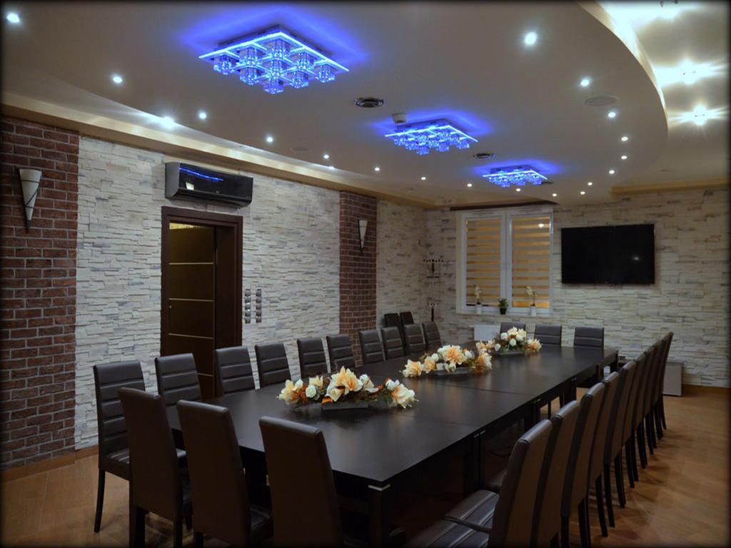 Gosciniec Biznesowy Hostel Dąbrowa Górnicza Εξωτερικό φωτογραφία